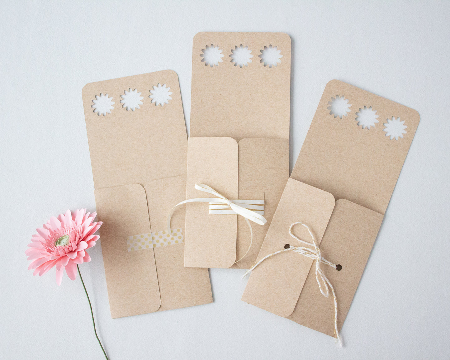 Paper Flower Holder Daisy Handle